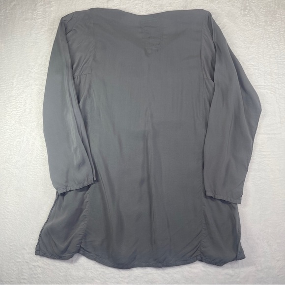 Pete & Greta Johnny Was Lightweight Gray Henley Tunic Top Women's Medium - Picture 2 of 9